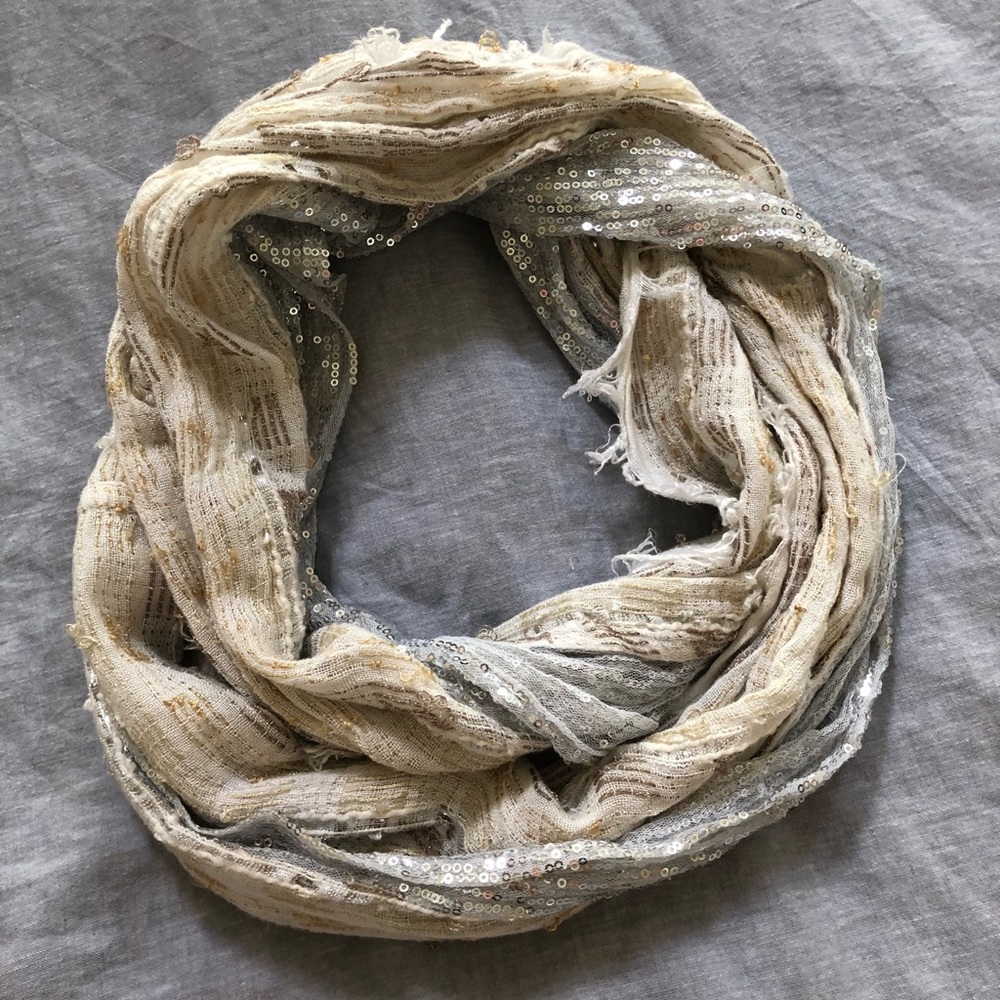 Anna & Ava scarf